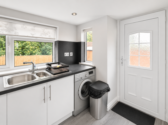 2 bed Semi-Detached Bungalow for sale Image 6