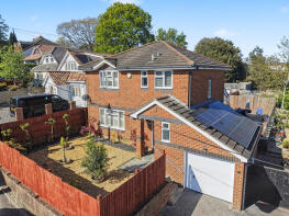 2a, Crescent Road, Poole BH14 9AS