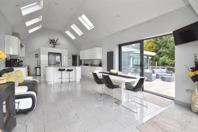 Kitchen / Diner / Family Room