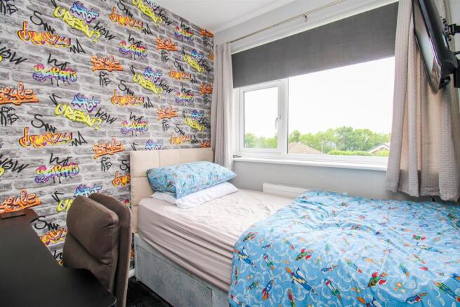 3 bed Semi-Detached for sale Image 11