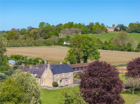 Lower Aynho Grounds