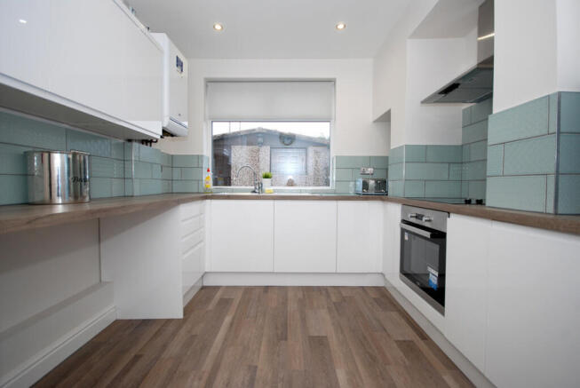 1 bed House Share to rent Image 5