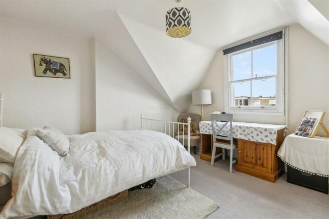 Heathfield Gardens, W4 - FOR SALE