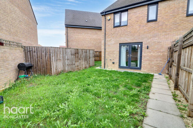 3 bed Semi-Detached for sale Image 4