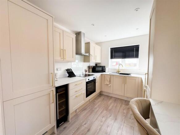 Westfield Way, S43 photo 4