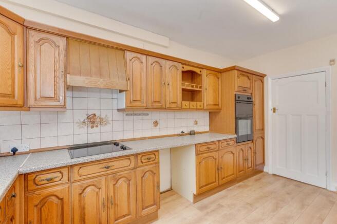 3 bed Semi-Detached for sale Image 5