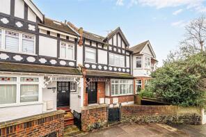 2a, Highlands Avenue, London W3 6ET