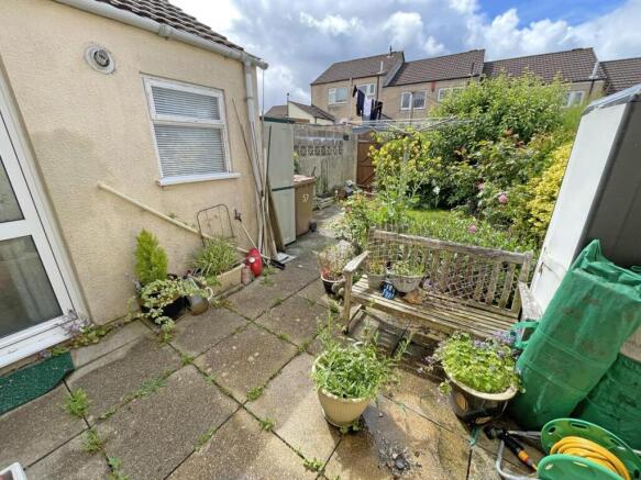 Northampton Close 57 - Garden Front.jpg