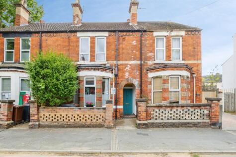 West Parade, LINCOLN