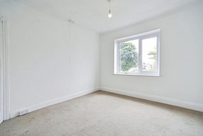 3 bed Semi-Detached for sale Image 10