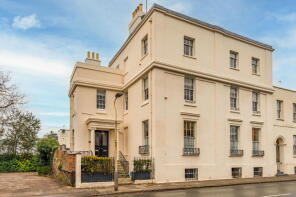 Flat 4, 3 Tunstall House, Park Place, Cheltenham GL50 2QS