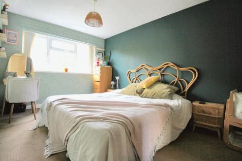 Eastbury Close, Thornbury, BS35