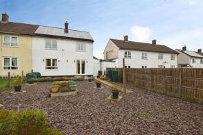 15, Whitteney Drive North, Leicester LE2 9AN