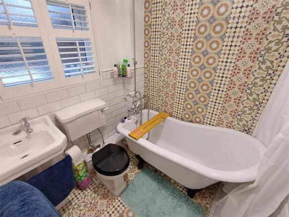 Photo 10