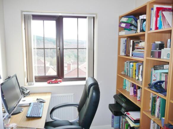 Office / bedroom ...