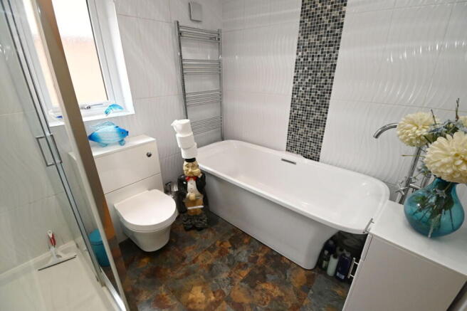 2 bed Detached Bungalow for sale Image 10