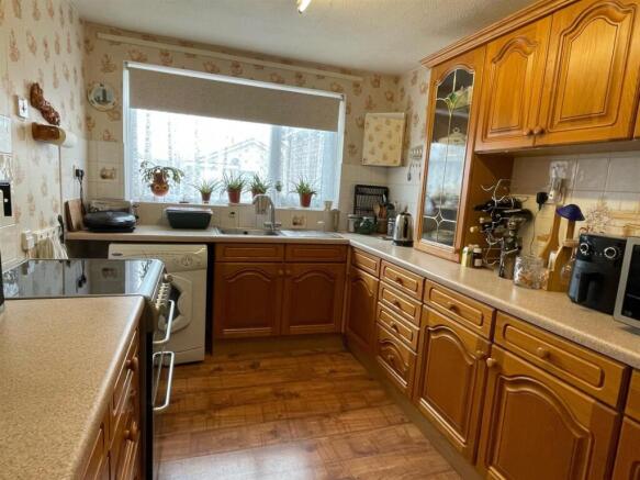 Kitchen..jpg