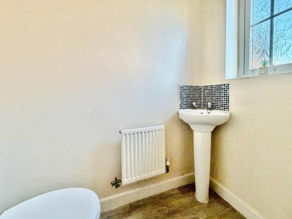 Middlepeak Way, Sheffield, S13 photo 4