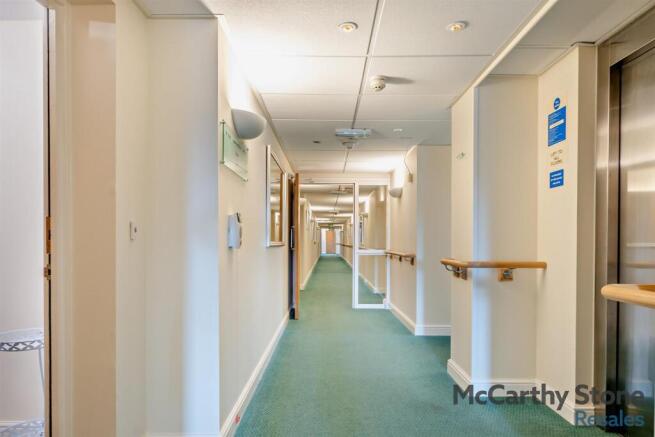 8660493-interior22-800.jpg