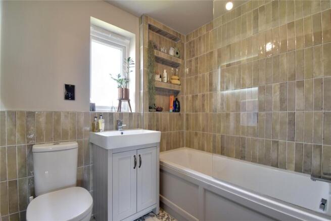 4 bed Detached for sale Image 10