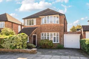 3, Framfield Close, North Finchley, London N12 7HH