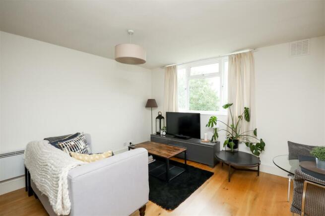 Studio Room