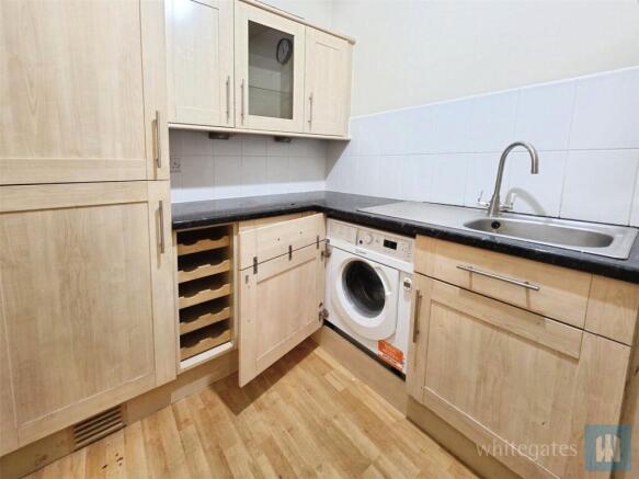 1 bed Apartment to rent Image 4