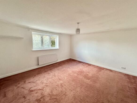 Bedroom 2.jpg