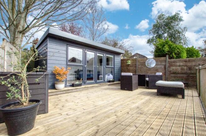 Chessel Avenue, Southampton, Hampshire, SO19 photo 4