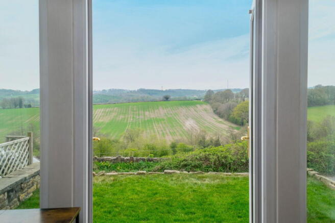 2 bed Semi-Detached for sale Image 11