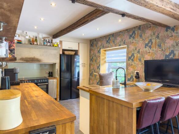 4 bed Terraced for sale Image 6