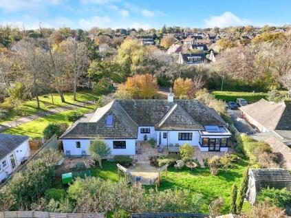 Belmore Lane, Lymington, SO41