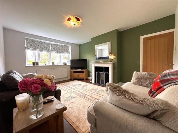 Bow-Fronted Living Room 271