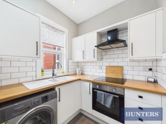 2 bed Apartment for sale Image 4