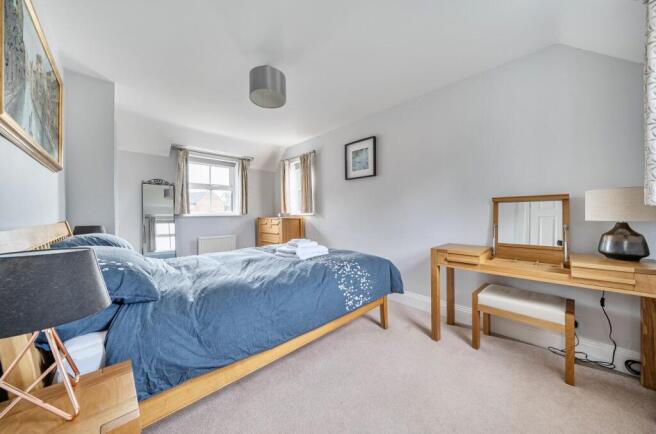 2 bed Link Detached House for sale Image 9