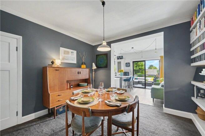 3 bed Semi-Detached for sale Image 4