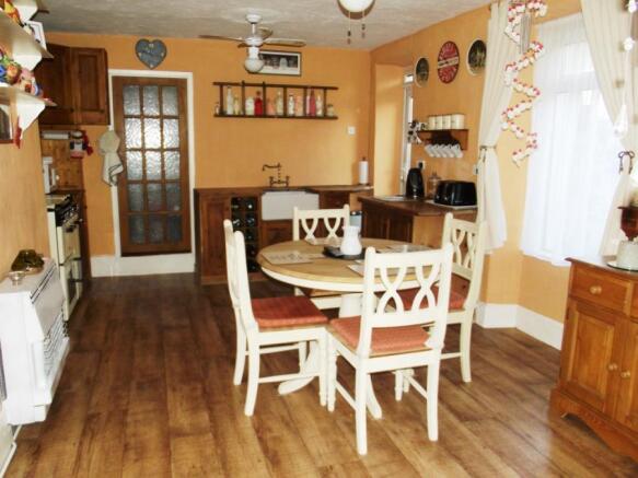 Kitchen/Breakfast Rm
