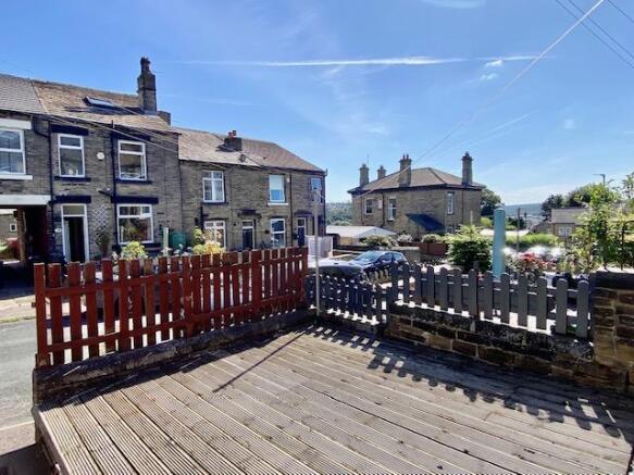 2 bed Terraced to rent Image 10