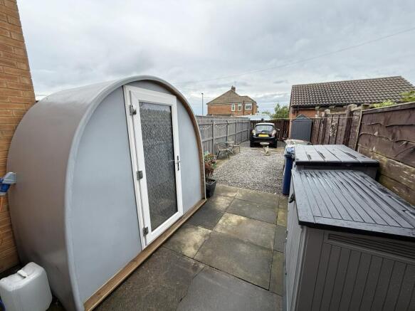 2 bed Town House for sale Image 4