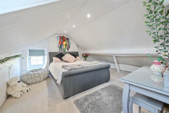 21 Lower Street, Pury End