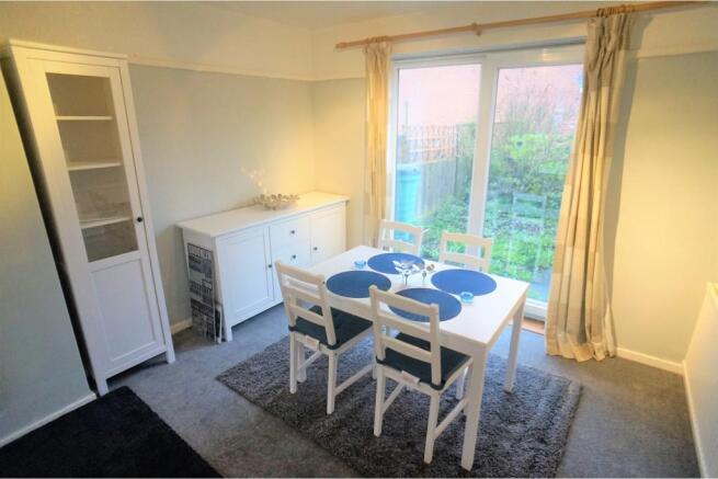 Lounge/Dining Room
