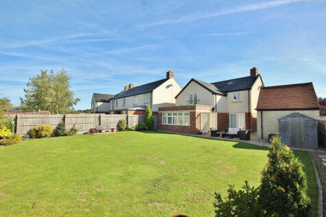 Dovecote Place, Curbridge, OX29