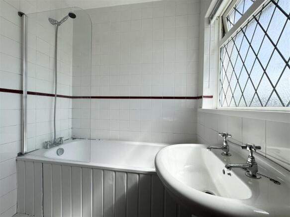2 bed Semi-Detached for sale Image 11