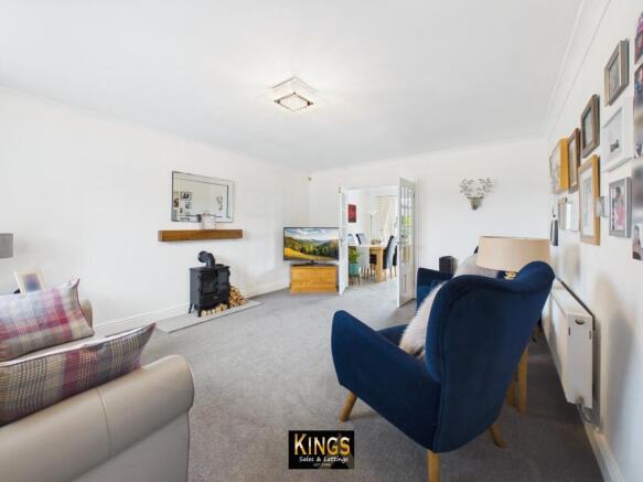 4 bed Detached for sale Image 6