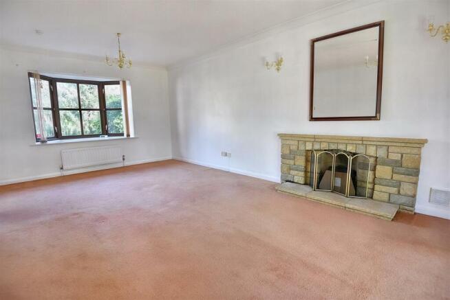 Sitting/Dining Room