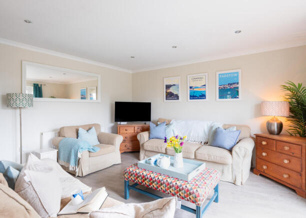 67aa01fb14931_Trelawney Court 2-8