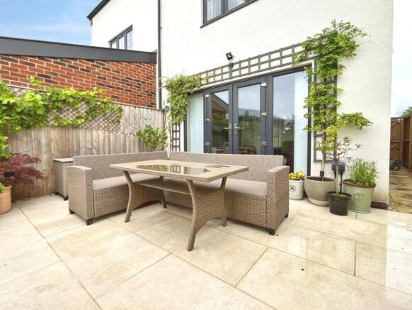 3 bed Semi-Detached for sale Image 9