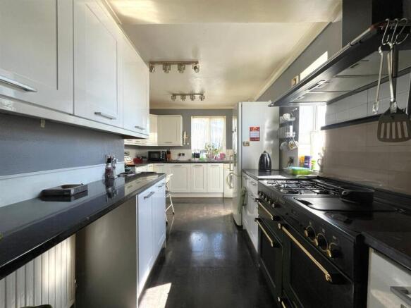 Kitchen I.jpeg