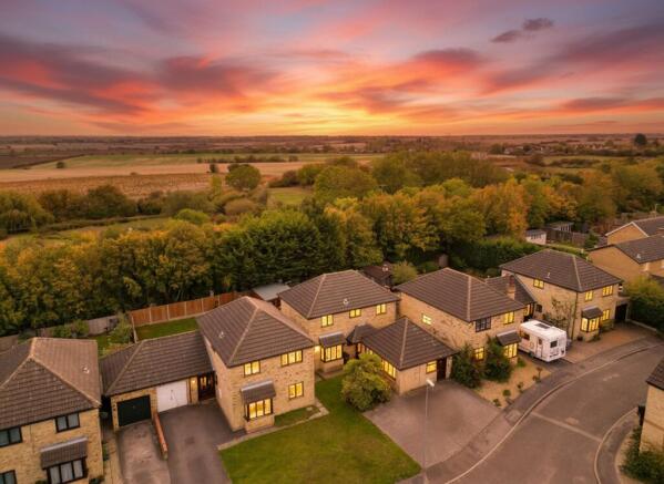 5-bed detached on Pasture Close, Warboys, PE28, £325,000
