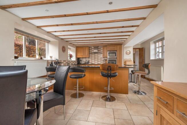 Open Plan Dining & Living Kitchen